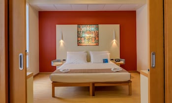 Junior Suite, 1 King Bed