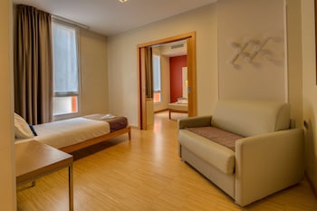 Family Room, Multiple Beds