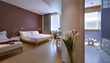 Classic Room, Multiple Beds