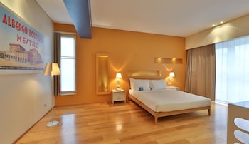 Superior Room, 1 Queen Bed