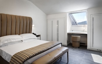Suite, Hot Tub (Spa access)