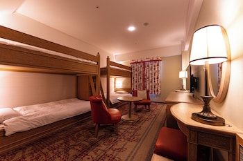 Quadruple Room (Party 4)