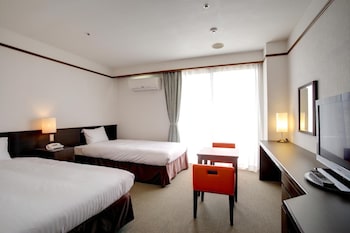 Standard Twin Room, Smoking