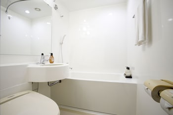 Standard Twin Room, Smoking