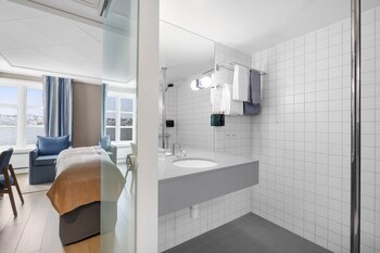 Superior Twin Room, 2 Twin Beds, Non Smoking