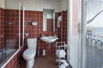 Traditional Room, 1 Double Bed, Sea View
