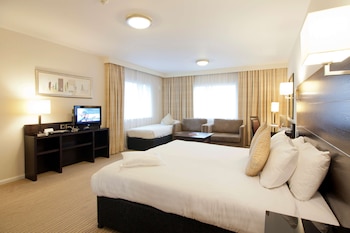 King Deluxe Room, 1 King Bed