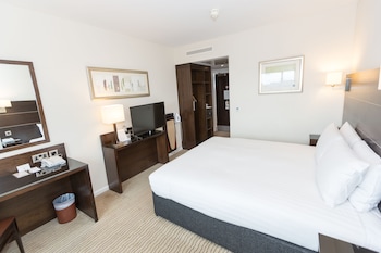 Queen Room , 1 Queen Bed