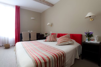 Comfort Room, 1 King Bed, Non Smoking, Garden View