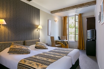 Comfort Room, 1 King Bed, Non Smoking, Garden View