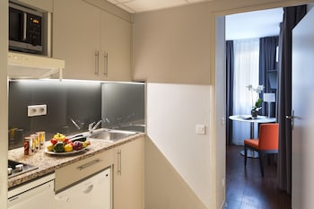 Deluxe Studio