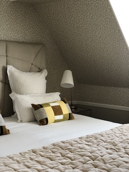 Club Quadruple Room