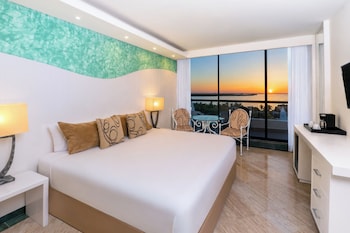 Grand Sunset View