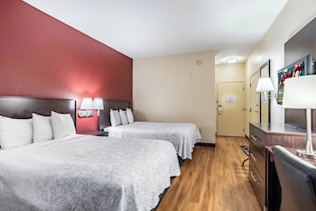 Standard Room, 2 Double Beds, Accessible (Roll-In Shower, Smoke Free)