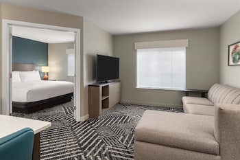 Suite, 1 Bedroom (1 King bed)