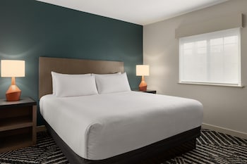 Suite, 1 Bedroom (1 King bed)