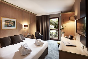 Superior Room, 1 Queen Bed, Non Smoking