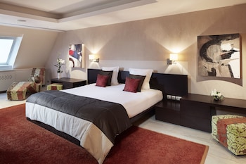 Suite, 1 King Bed, Non Smoking, Terrace (with Sofabed)