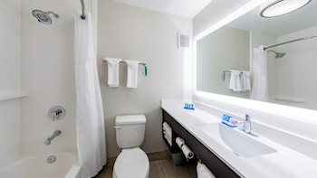 Standard Room, 2 Queen Beds (Pet Friendly)