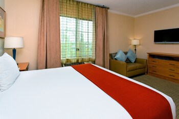 Suite, 1 King Bed, Roll-in Shower (Accessible, Mobility)