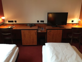 Basic Twin Room
