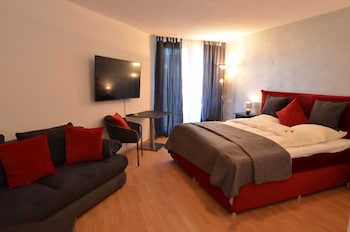 Family Room (Standard)
