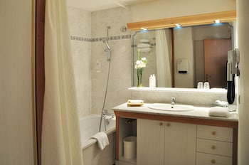 Suite AFFAIRES grand lit et canapé-lit pour enfant de 12 ans maximum