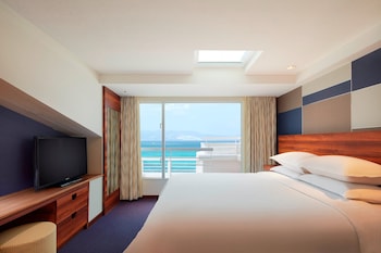Suite, 1 King Bed, Balcony, Ocean View (Tower)