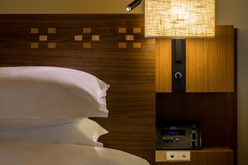 Premium Room, 1 King Bed, Balcony, Ocean View (Premium Ocean King Room)