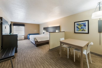 Standard Room, 1 King Bed