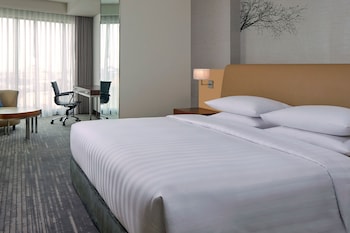 Suite, 1 Bedroom, City View