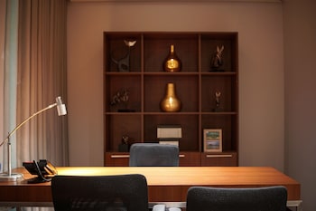 Suite, 1 Bedroom, City View