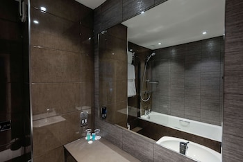 Superior Room, 1 Double Bed, Non Smoking (Converts to 2 Twin Beds)