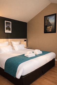 Double or Twin Room, Garden View, Annex Building