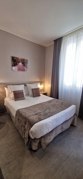 Double Room, city side