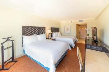 Classic Room, 2 Double Beds, Mountain View