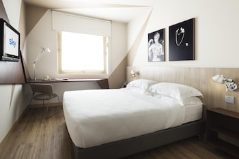 Comfort Room, 1 Queen Bed, Non Smoking
