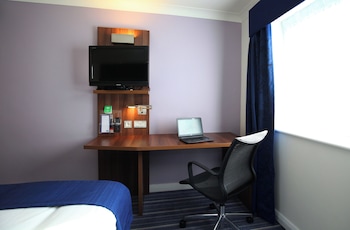 Standard Room, 1 King Bed (Free Hot Breakfast)