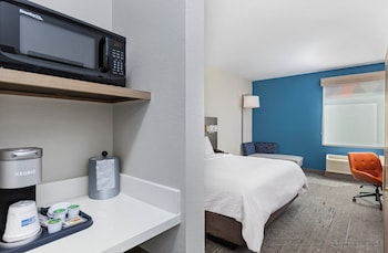 Standard Room, 1 King Bed (Communications)