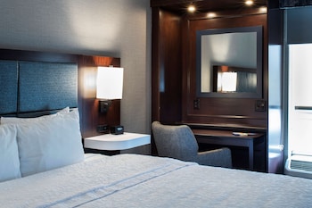 Studio, 1 King Bed