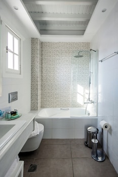Executive Suite, Sea View