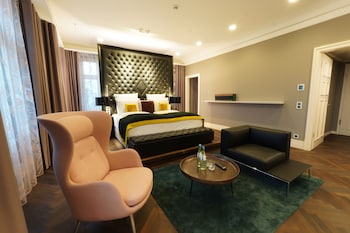 Sophia Brockhaus Suite
