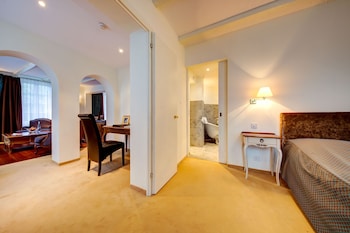 Suite, Mountain View
