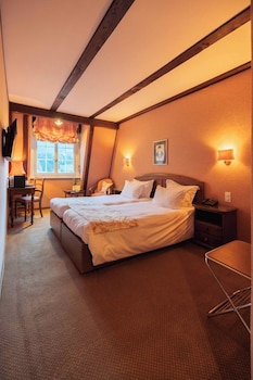 Standard Twin Room, 2 Twin Beds, Non Smoking, Mountain View