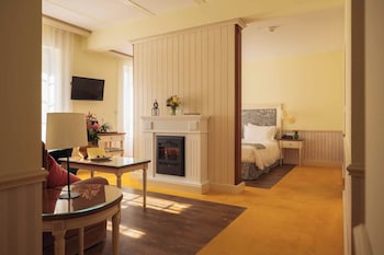 Junior Suite Mountain View