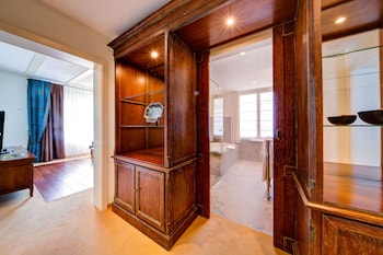 Suite, Balcony, Valley View