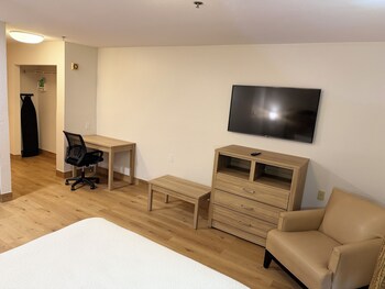Studio, 1 Queen Bed, Non Smoking