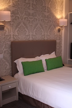 Deluxe Room, Garden View