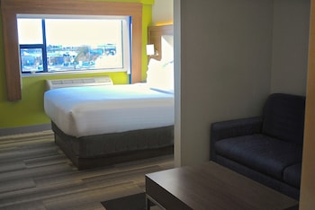 Standard Room, 1 Queen Bed with Sofa bed