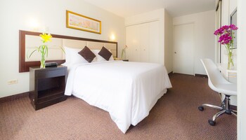 Double Room, 1 Queen Bed